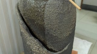 涼を呼ぶ「つくばい」